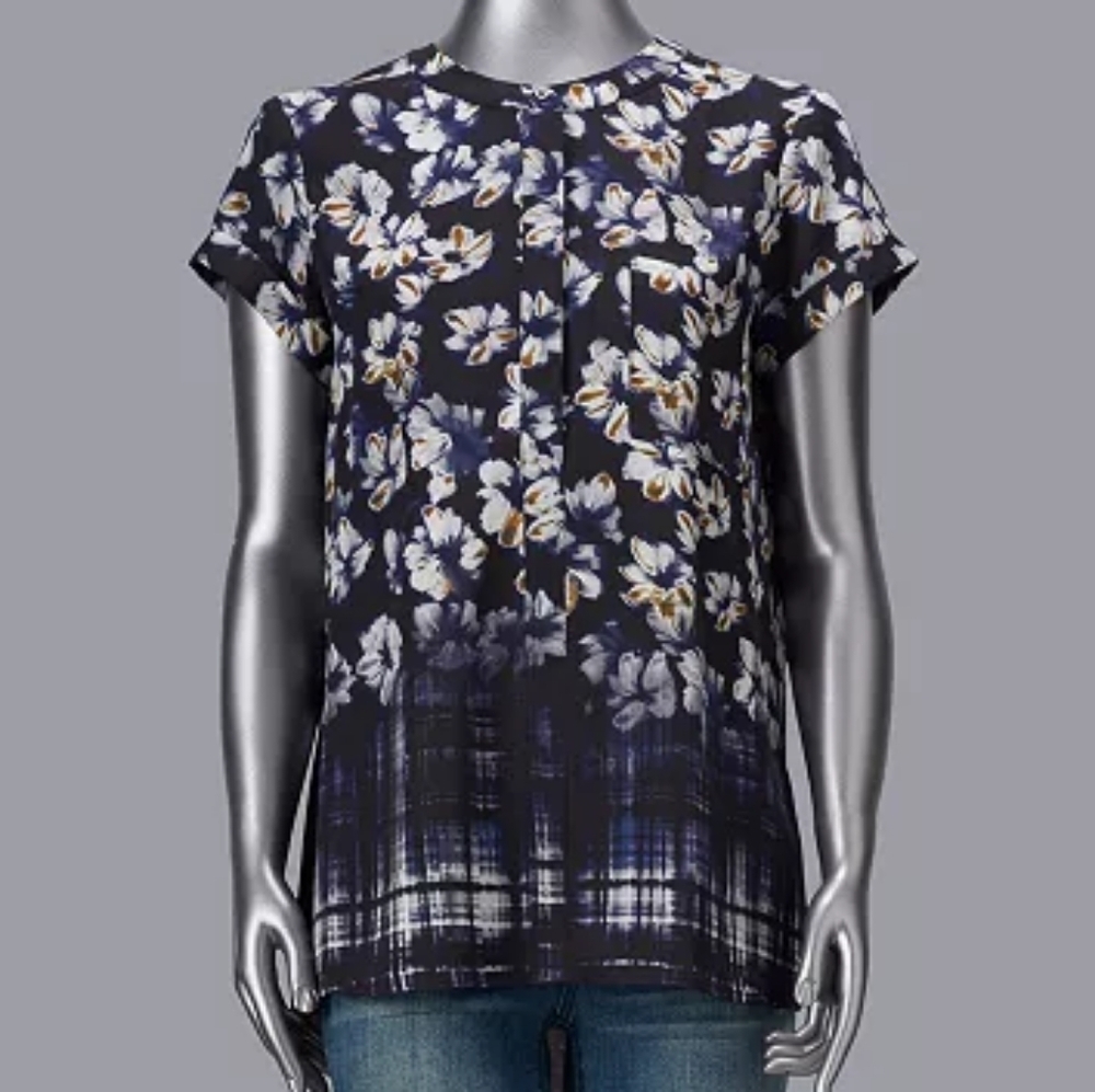 Simply Vera Vera Wang 3 Button placket High Low Hem Floral Blouse